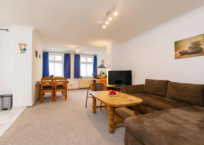 Kannenberg By Interhome דירה צינוביץ